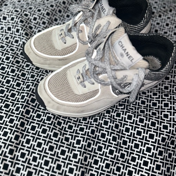 $500 - Picture 2 of 4